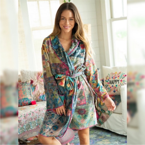 NATURAL LIFE Other - Natural Life Cozy Blanket Robe "So Loved Floral"
Size L Loungewear Comfy Warm